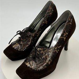 Carlos Retro style Brown Heels